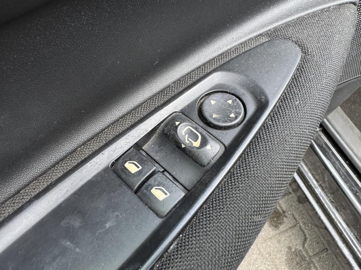 Citroen C4 Coupe original Au&szlig;enspiegel rechts KTV Perla Schwarz elektrisch anklappbar Bj.2009